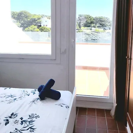 Maravilloso Duplex En Primera Linea De Mar דירה